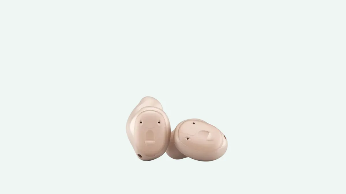 Deux appareils auditifs intra-auriculaires sur mesure